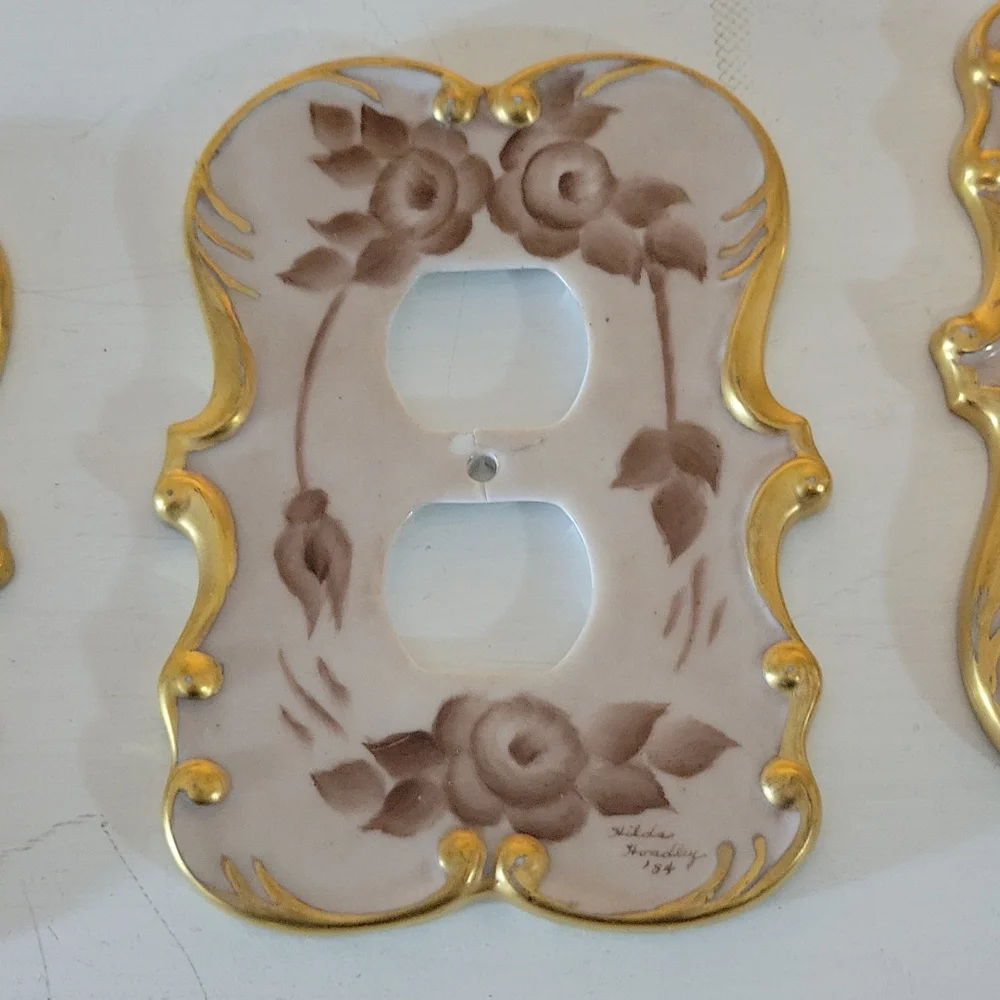 Outlet And Light Switch Handpainted And Gilding Covers - Picture 7 of 17